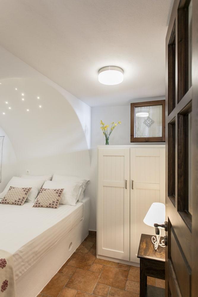 Traditional Inn Pirethron Aperathos Екстер'єр фото