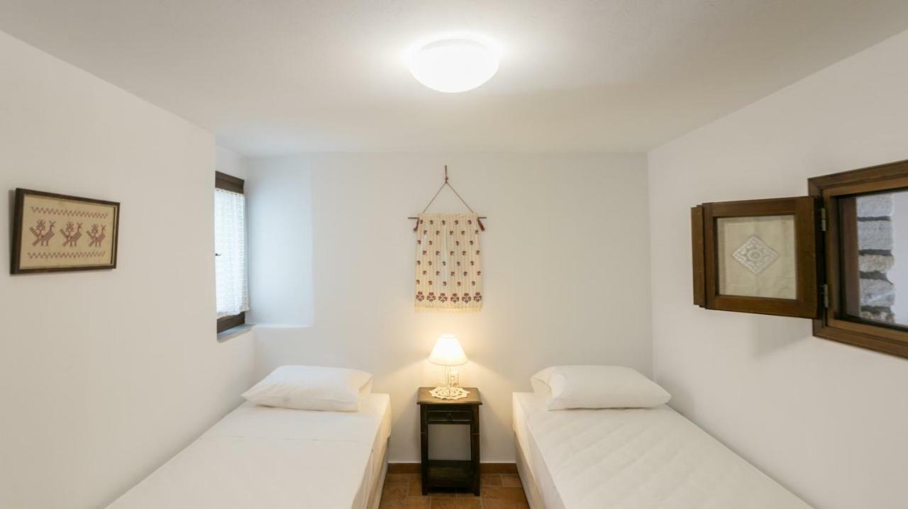 Traditional Inn Pirethron Aperathos Екстер'єр фото